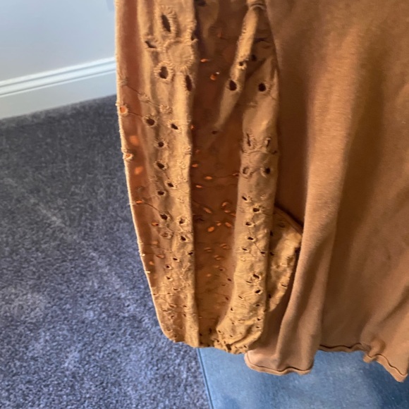 Top - Picture 2 of 3